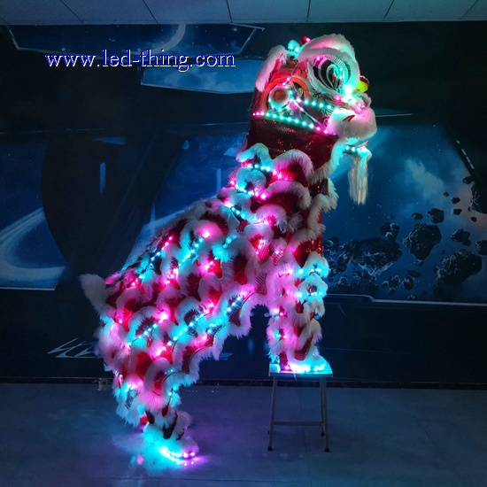 LED Luminous Performance Lion for Holiday